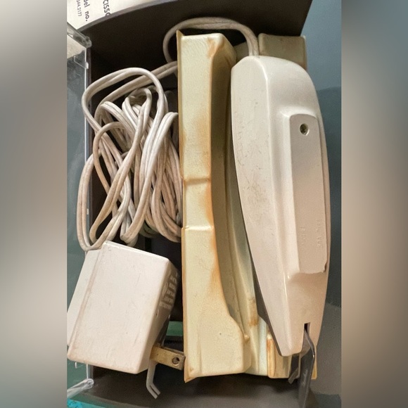 Vintage 1969 Electric Scissors in Box and works! With Instruction manual - Picture 7 of 11